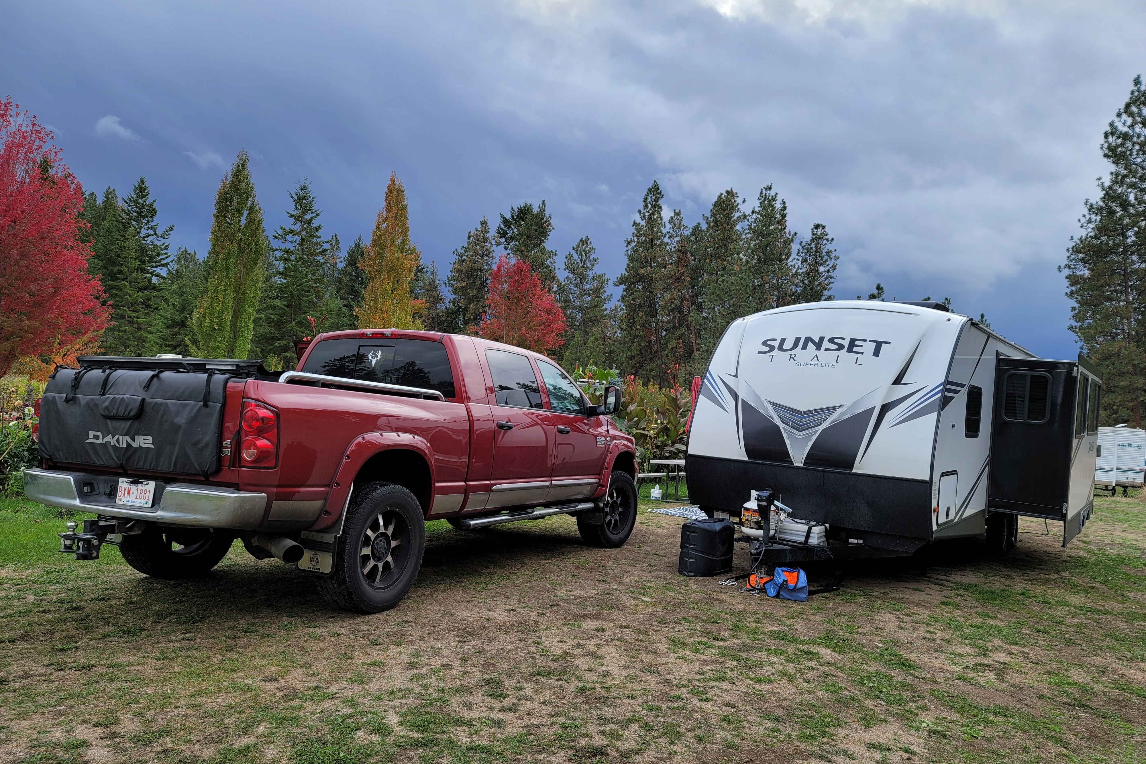 HELEN's Crossroads Sunset Trail Travel Trailer