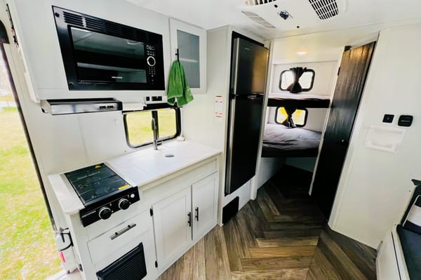 Oscar's Forest River 178bhskx Travel Trailer