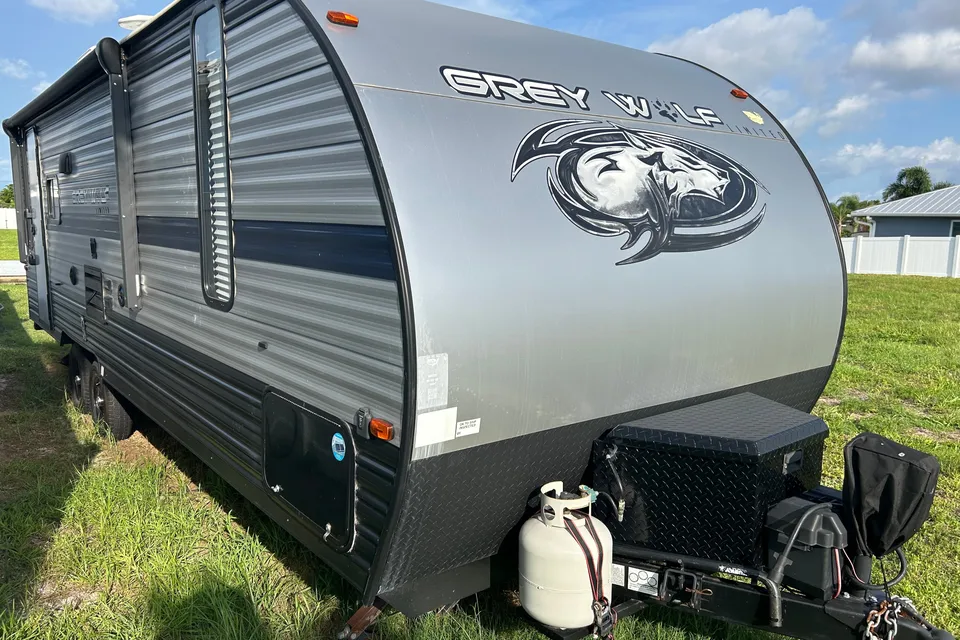 Jason's Forest River Cherokee Grey Wolf 23MK Travel Trailer