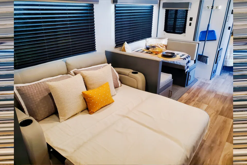 Rv Rentals Way Of Life's INTRODUCTORY OFFER! 2023 Keystone Bullet 290BSWE B3