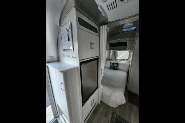 Airstream Bambi 19