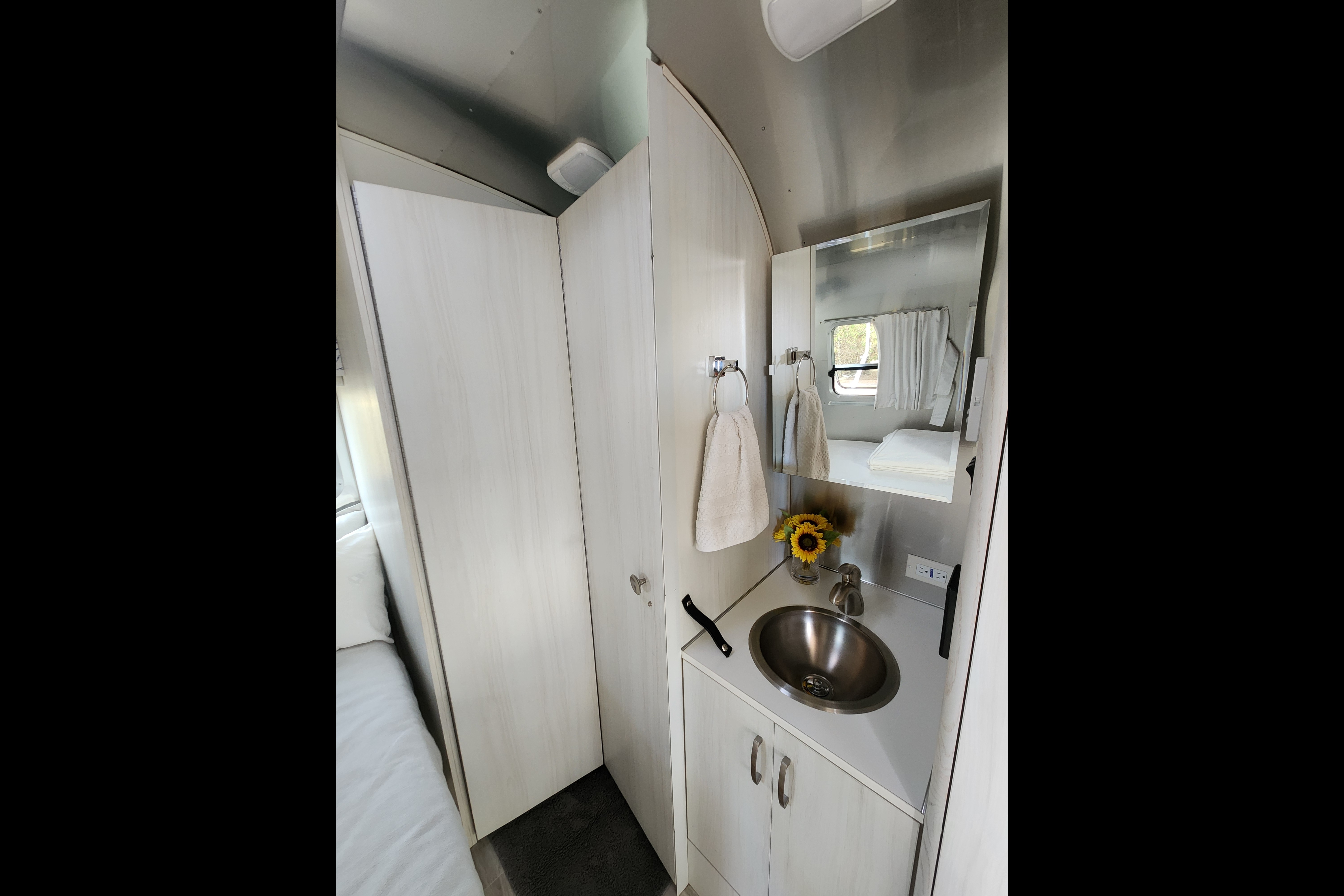Airstream Bambi 19