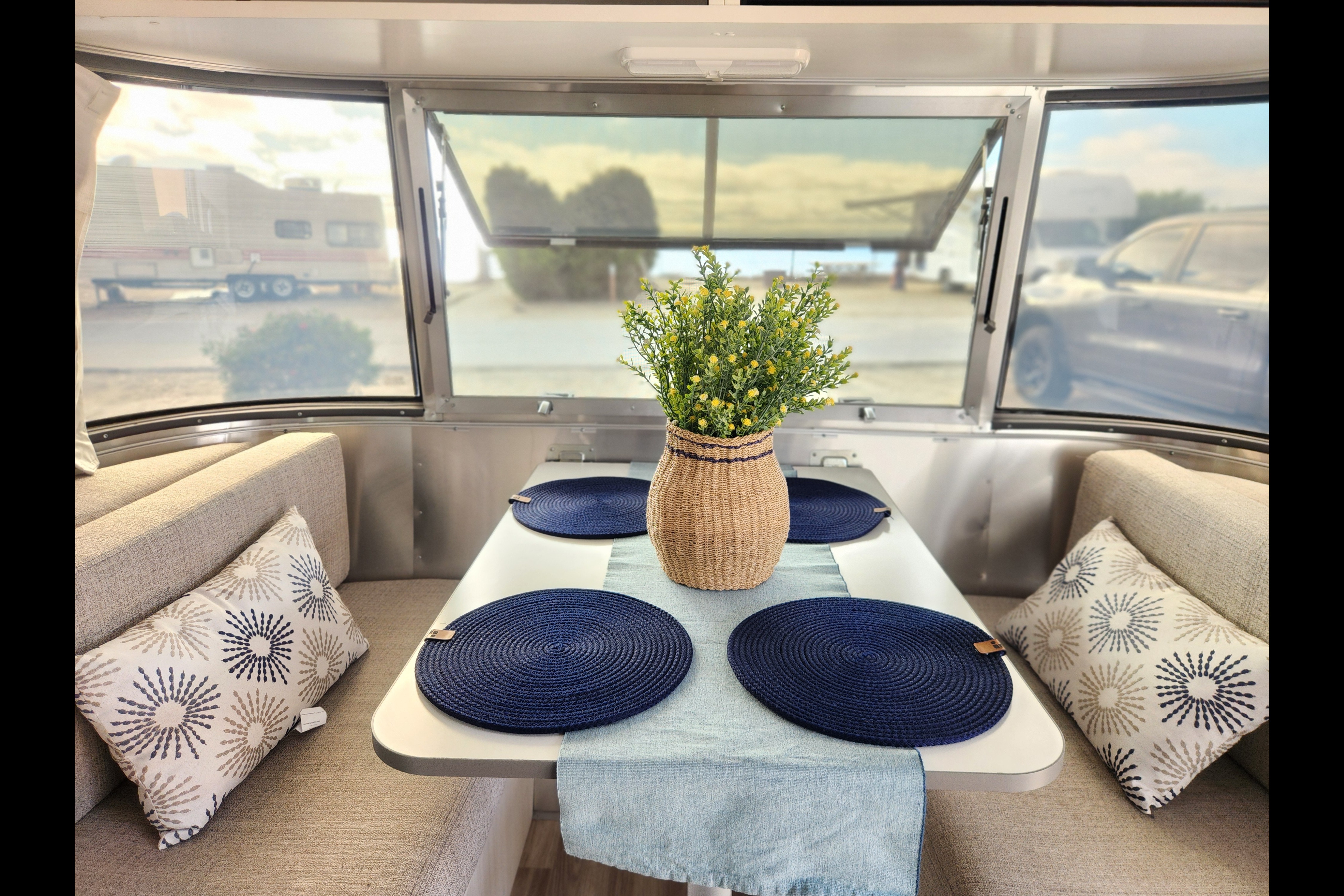 Airstream Bambi 19