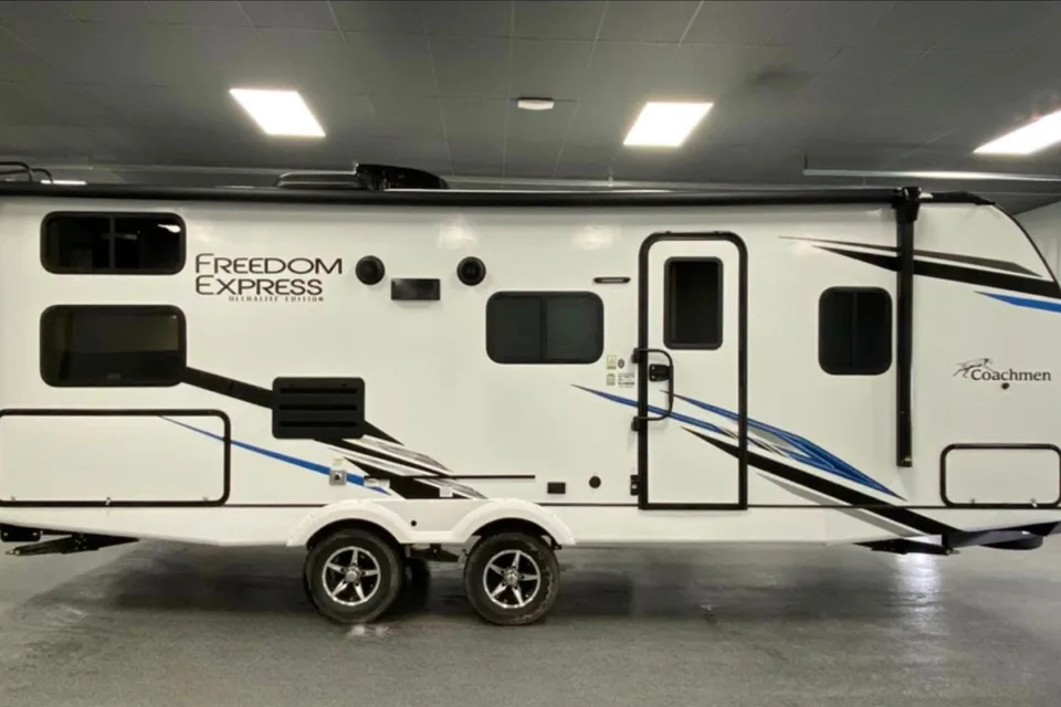 Coop’s 2022 Coachmen Freedom Express 28’ with Bunkhouse