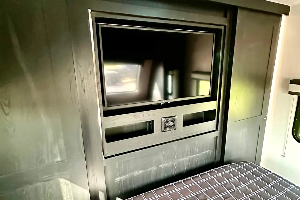 Coop’s 2022 Coachmen Freedom Express 28’ with Bunkhouse
