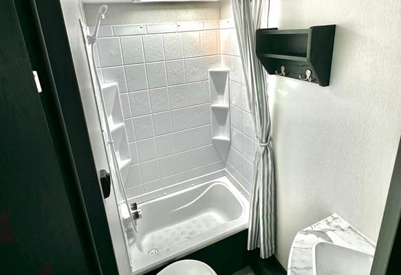 Coop’s 2022 Coachmen Freedom Express 28’ with Bunkhouse