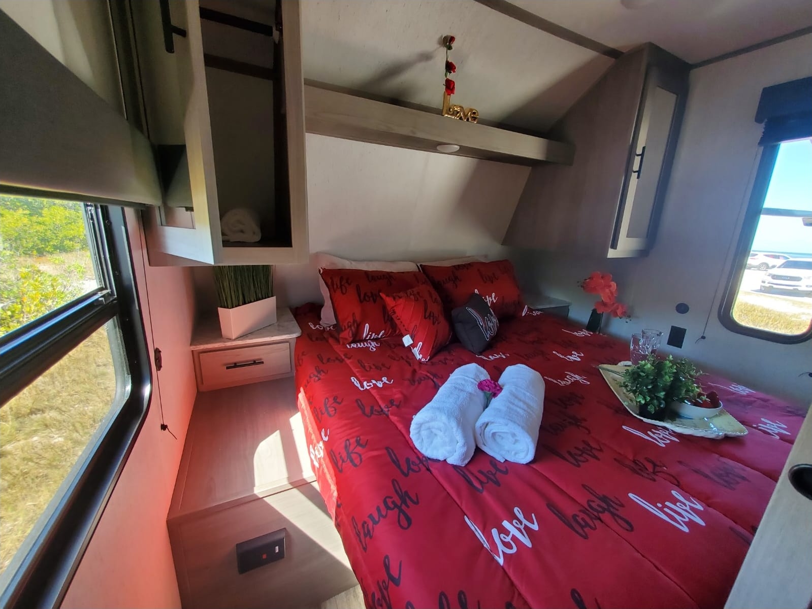 DELIVERY & SET-UP ONLY WITH Alberto and Katia's 2022 Coleman 