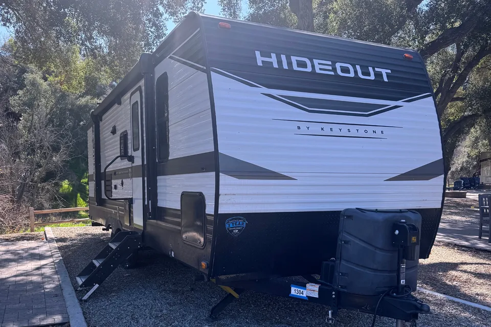 Family and Pet friendly trailer dropped off for you to enjoy!