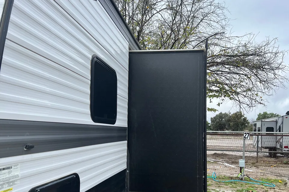 Family and Pet friendly trailer dropped off for you to enjoy!