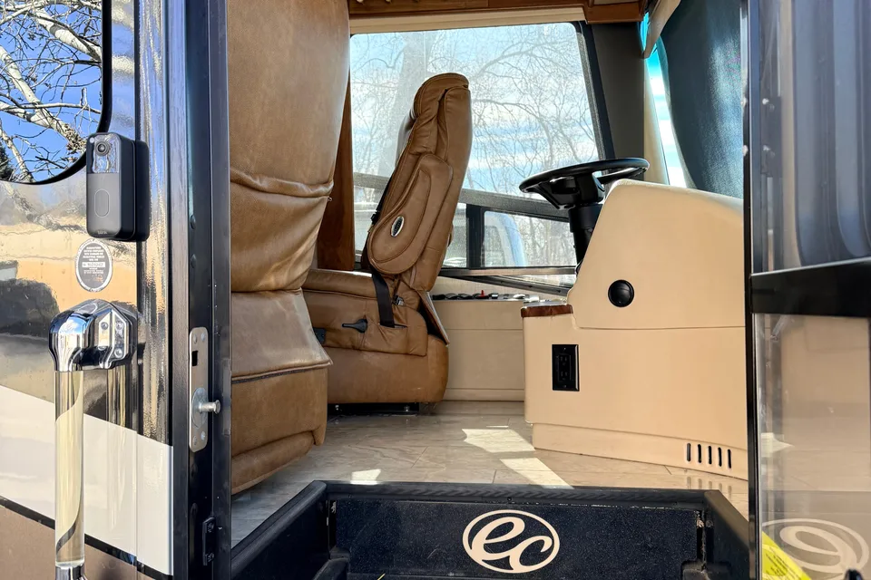 Entegra Coach Aspire 44R Class A