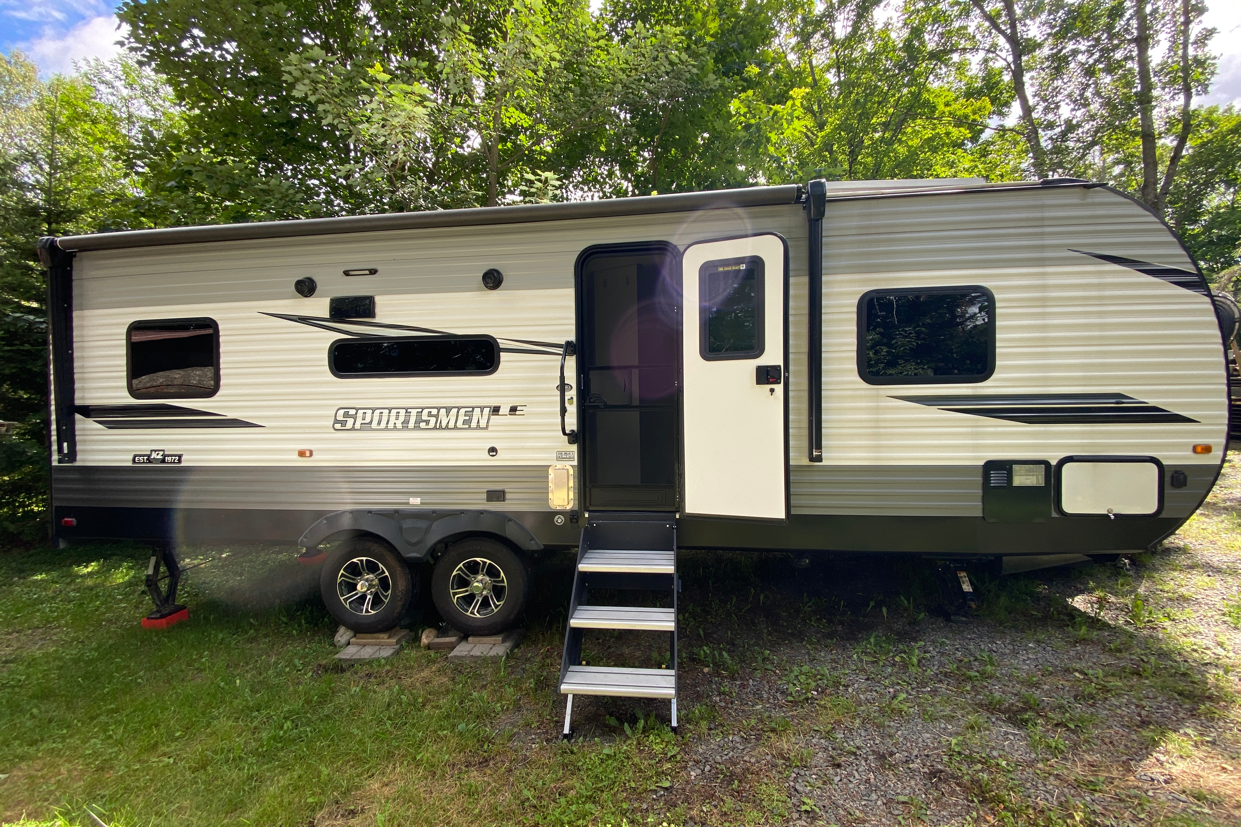 Roulotte Cargo Solaire Sportsmen 250THLE