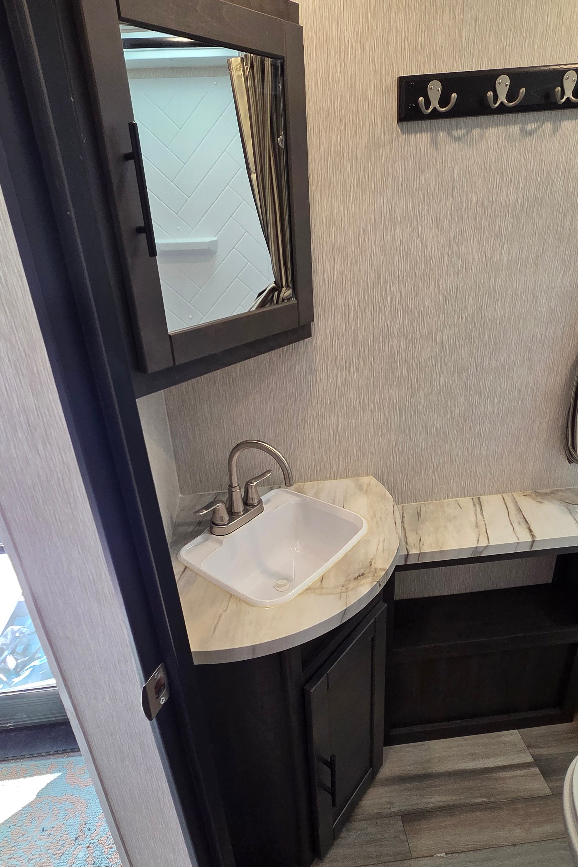 Dyllan & Emily's Crossroads Cruiser Air CR- 28BBH Travel Trailer