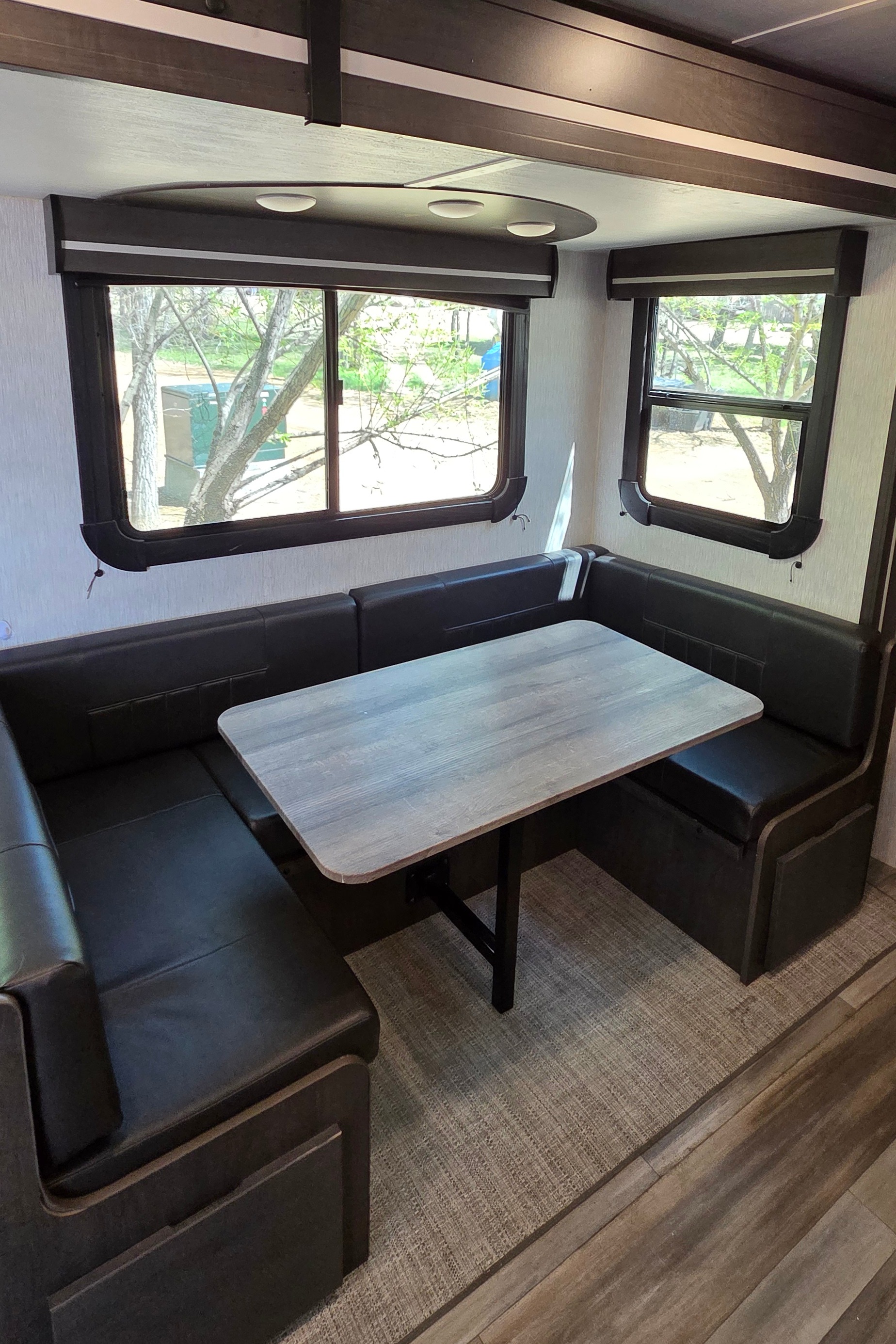 Dyllan & Emily's Crossroads Cruiser Air CR- 28BBH Travel Trailer