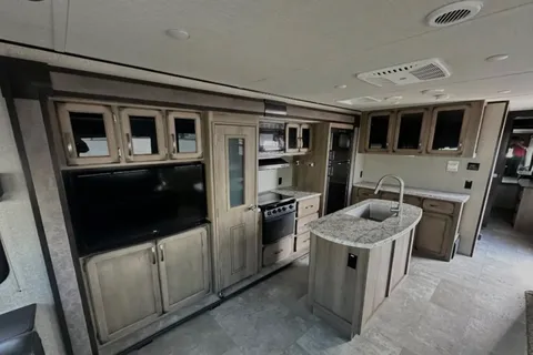 Transcend Grand Design 31RLS Travel Trailer