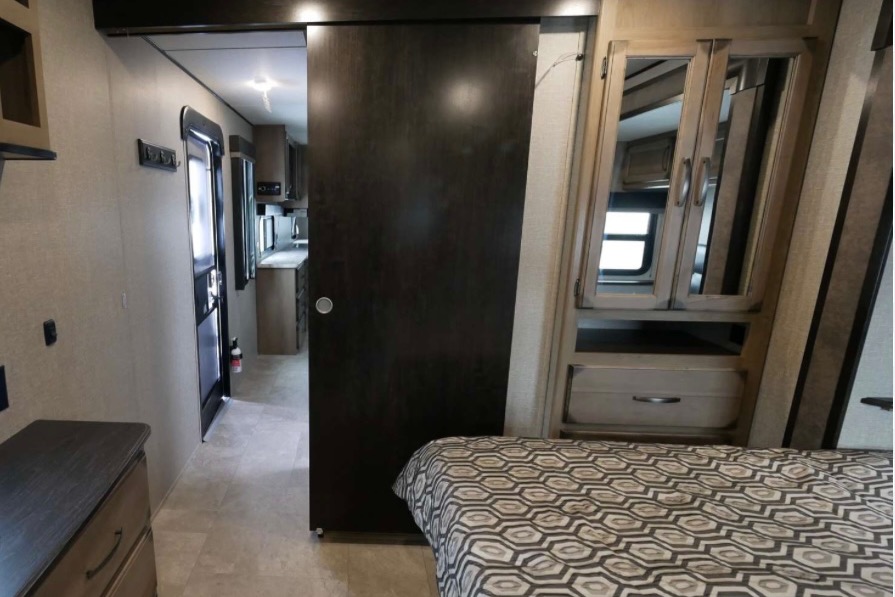 Transcend Grand Design 31RLS Travel Trailer