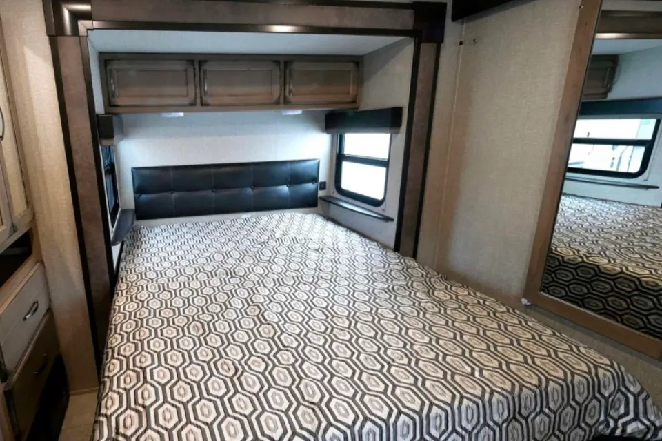 Transcend Grand Design 31RLS Travel Trailer