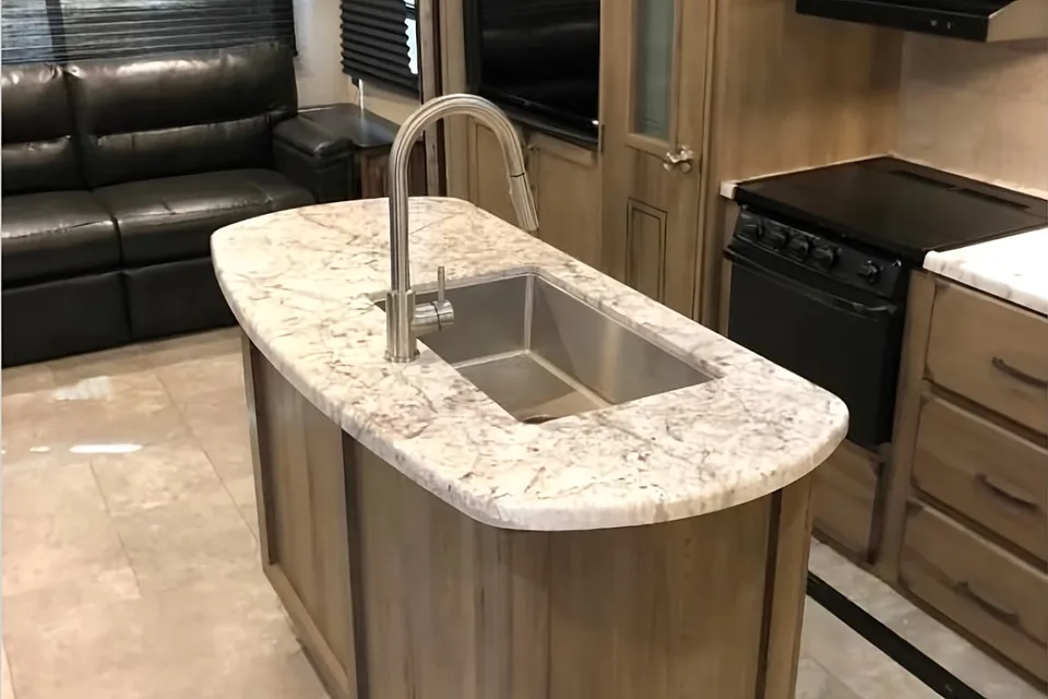 Transcend Grand Design 31RLS Travel Trailer