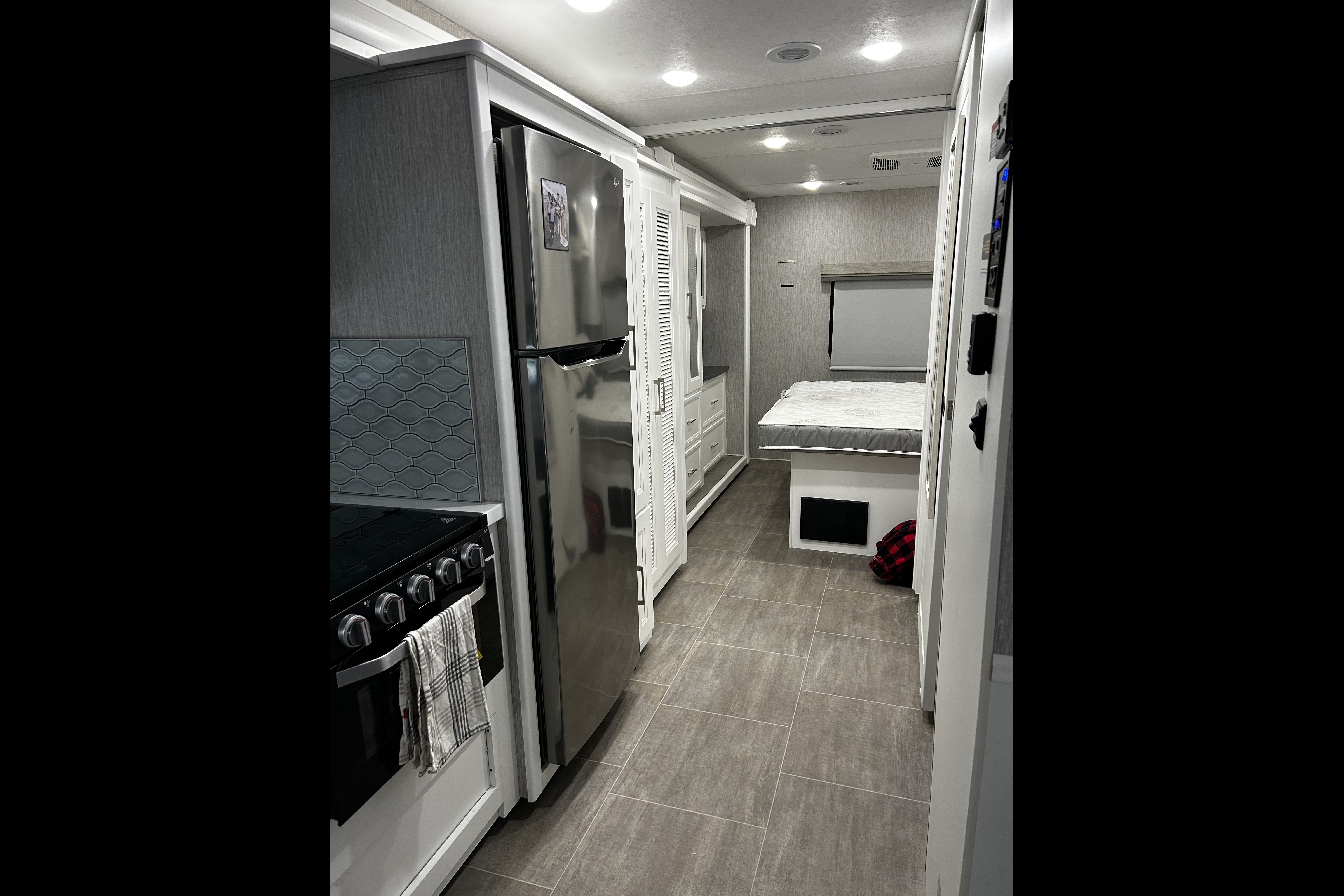 Wolf Den rentals-Coachmen Mirada Class A. Delivery and pick up only