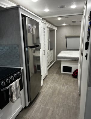 Wolf Den rentals-Coachmen Mirada Class A. Delivery and pick up only
