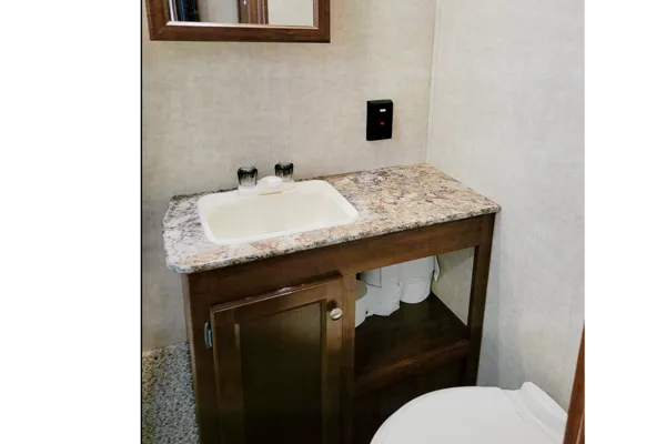 Hideaway RV rentals Pet friendly 2 bedroom spacious Hideout