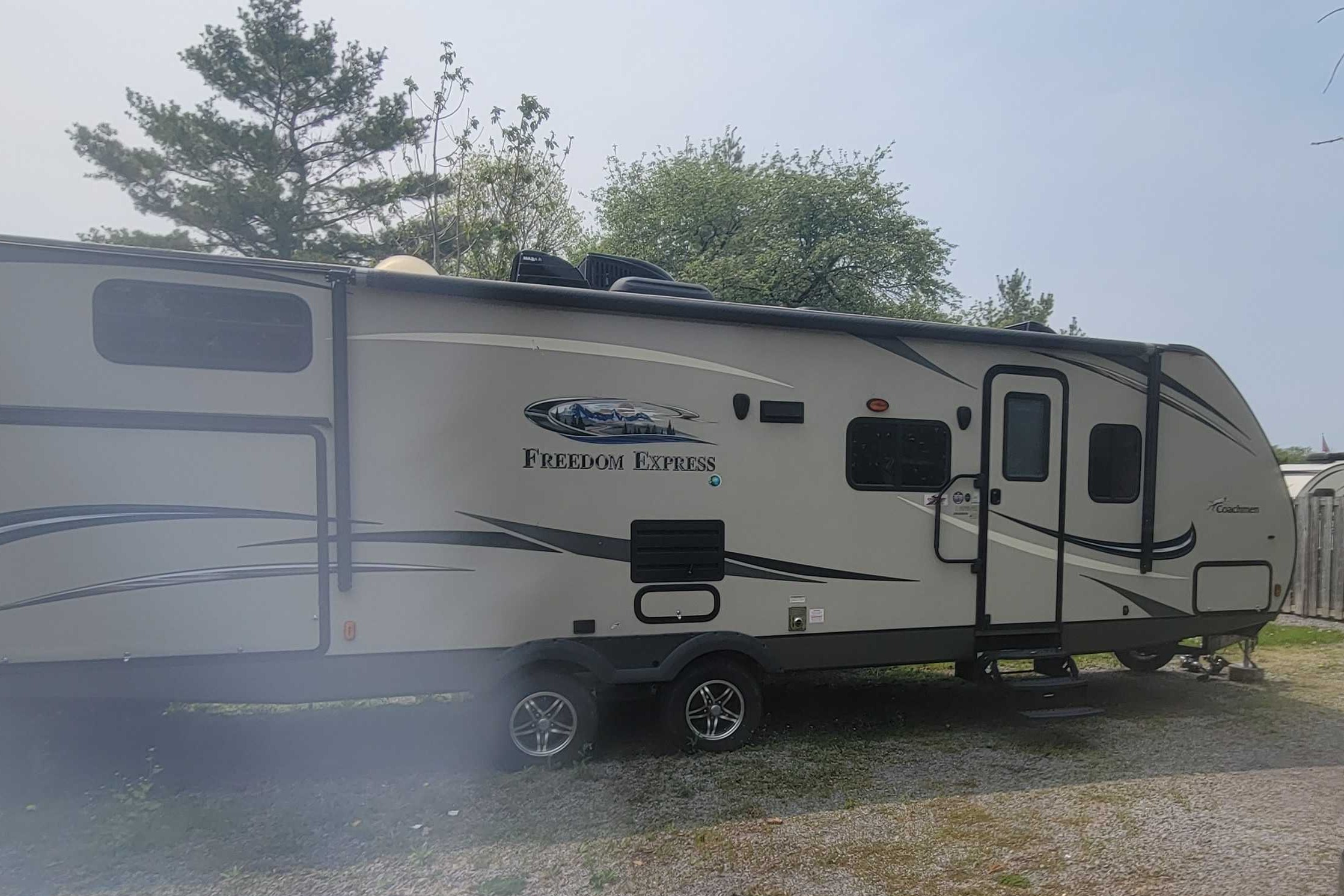 Darrell's Coachmen 292BHDS Travel Trailer