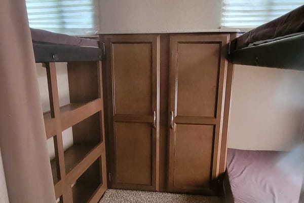Darrell's Coachmen 292BHDS Travel Trailer