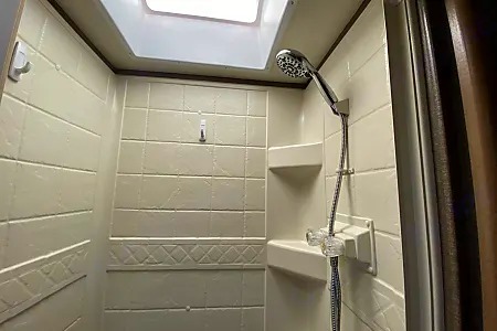 [41] Stress Free RVs - 2021 - Thor Motorcoach - Four Winds - 30D