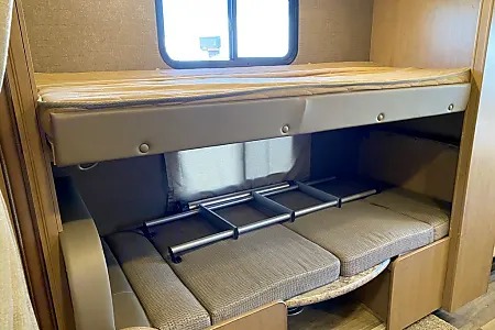 [41] Stress Free RVs - 2021 - Thor Motorcoach - Four Winds - 30D