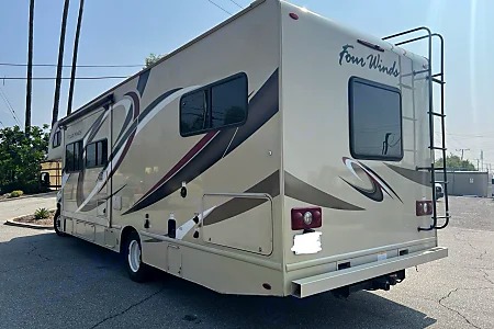 [41] Stress Free RVs - 2021 - Thor Motorcoach - Four Winds - 30D