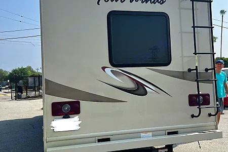 [41] Stress Free RVs - 2021 - Thor Motorcoach - Four Winds - 30D