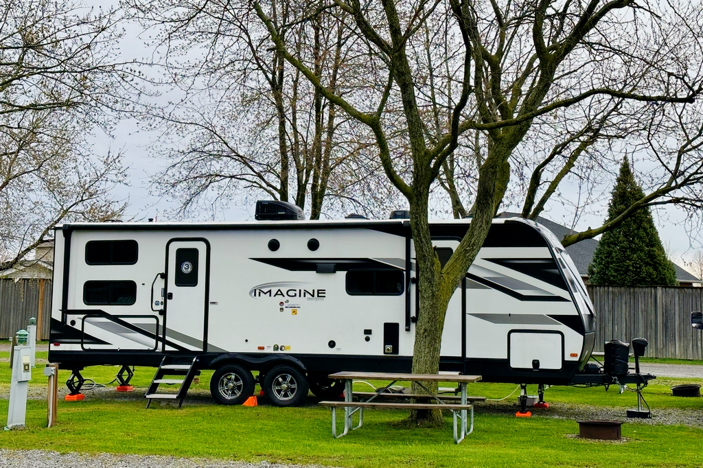 Leisure Seeker-The Imagine 2800BH (Bunk House) by Grand Design 