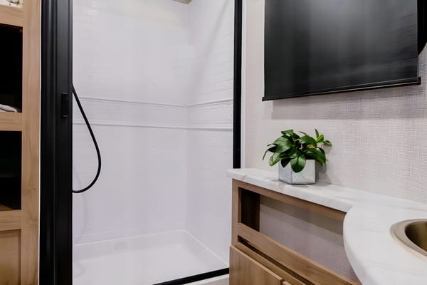 Leisure Seeker-The Imagine 2800BH (Bunk House) by Grand Design