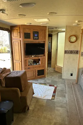 Yvan's Flagstaff Flt831fkbss Travel Trailer