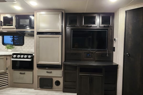 Jayco Jay Feather Travel Trailer