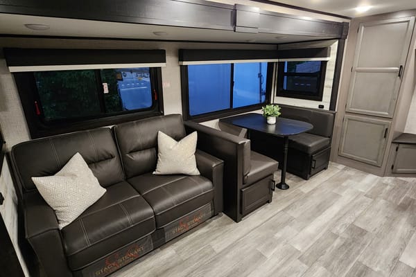 Jayco Jay Feather Travel Trailer