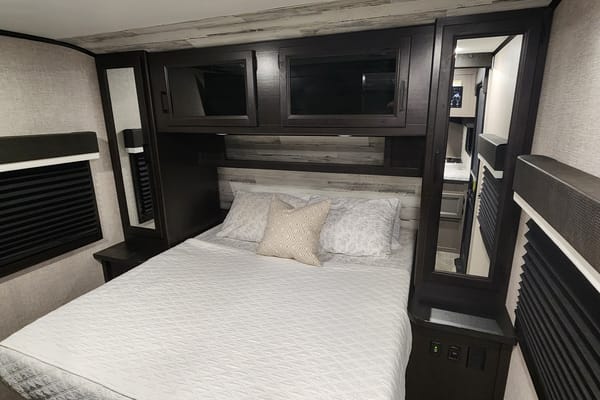 Jayco Jay Feather Travel Trailer