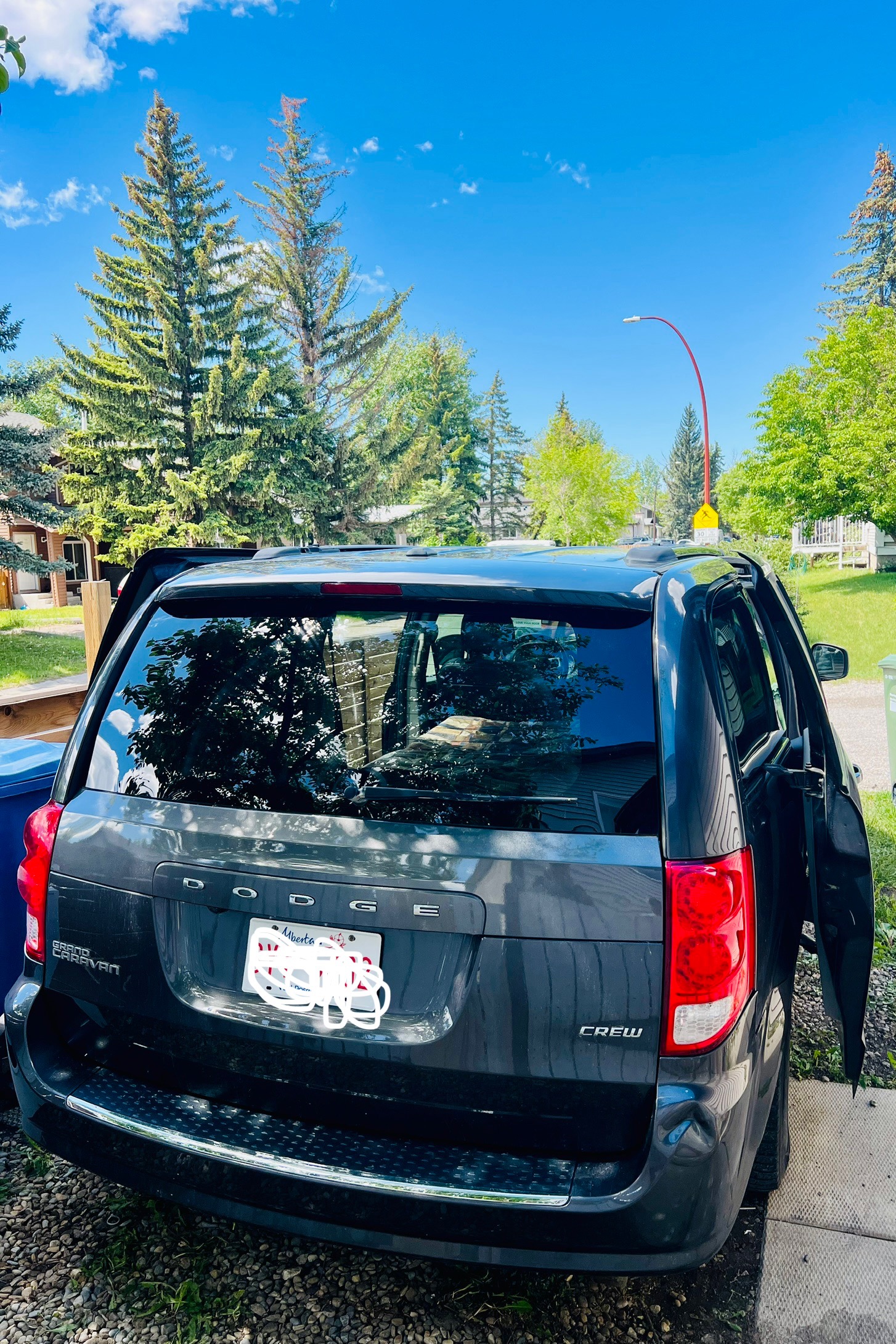 Dodge Grand Caravan (2 sleeps) Park pass+Airport pick up