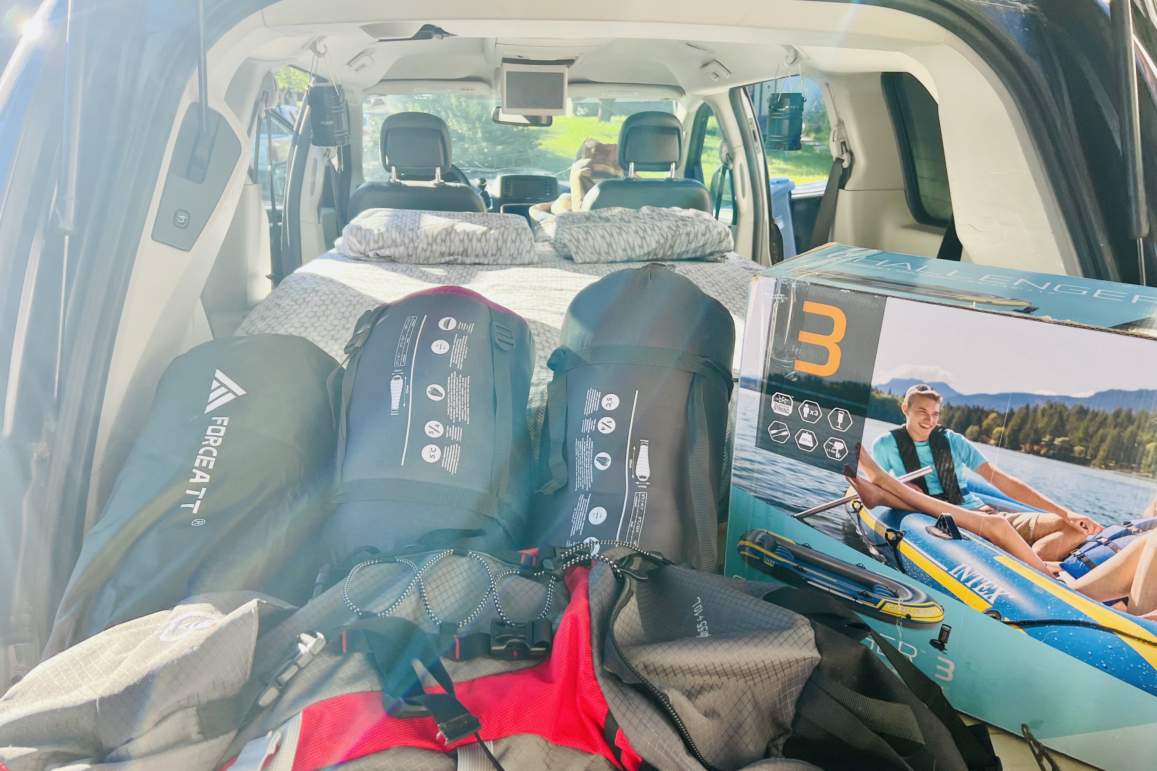 Dodge Grand Caravan (2 sleeps) Park pass+Airport pick up