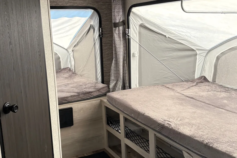KZ Sportsman Classic Travel Trailer