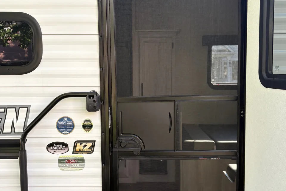 KZ Sportsman Classic Travel Trailer