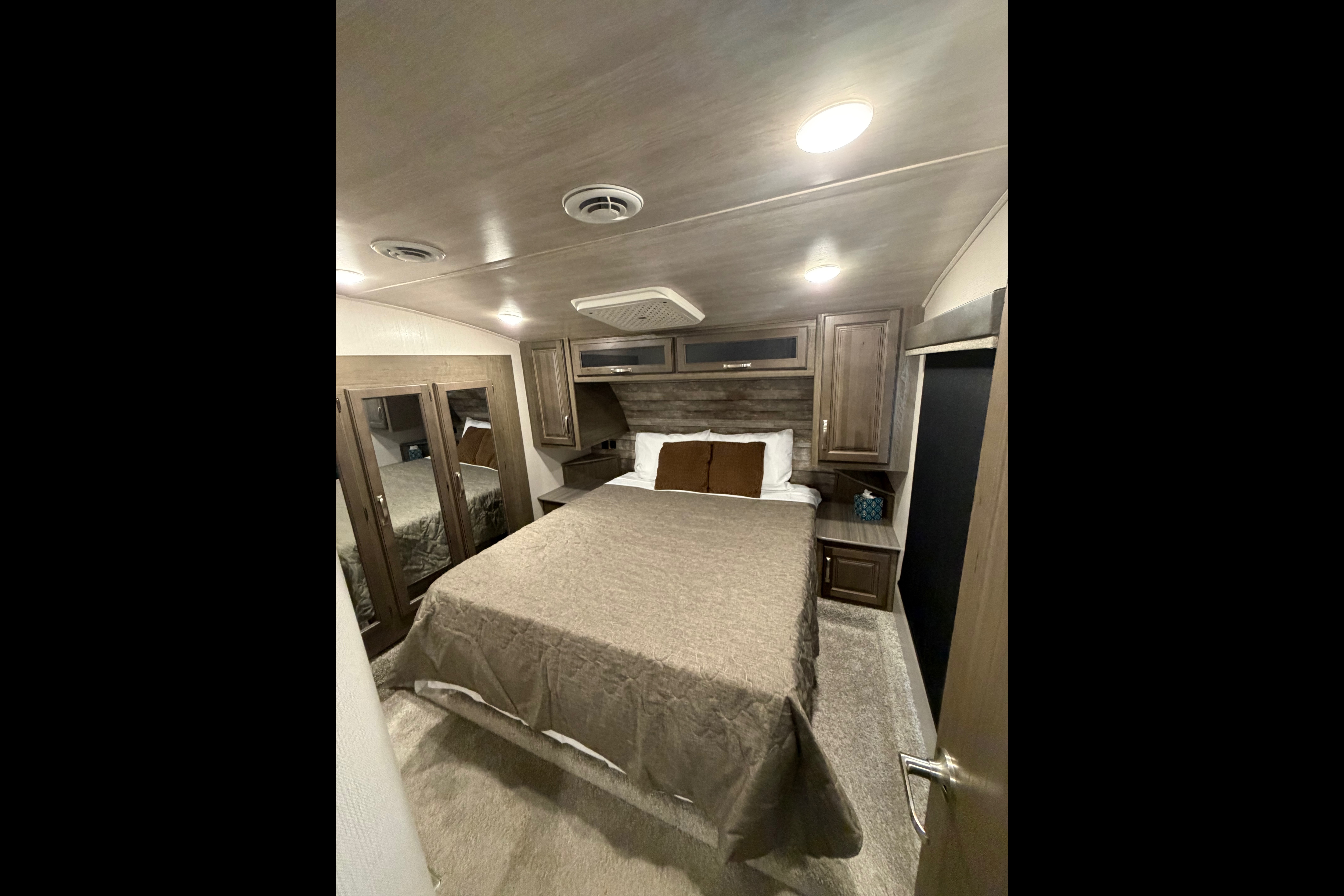 Steven's Keystone 29rks Fifth Wheel