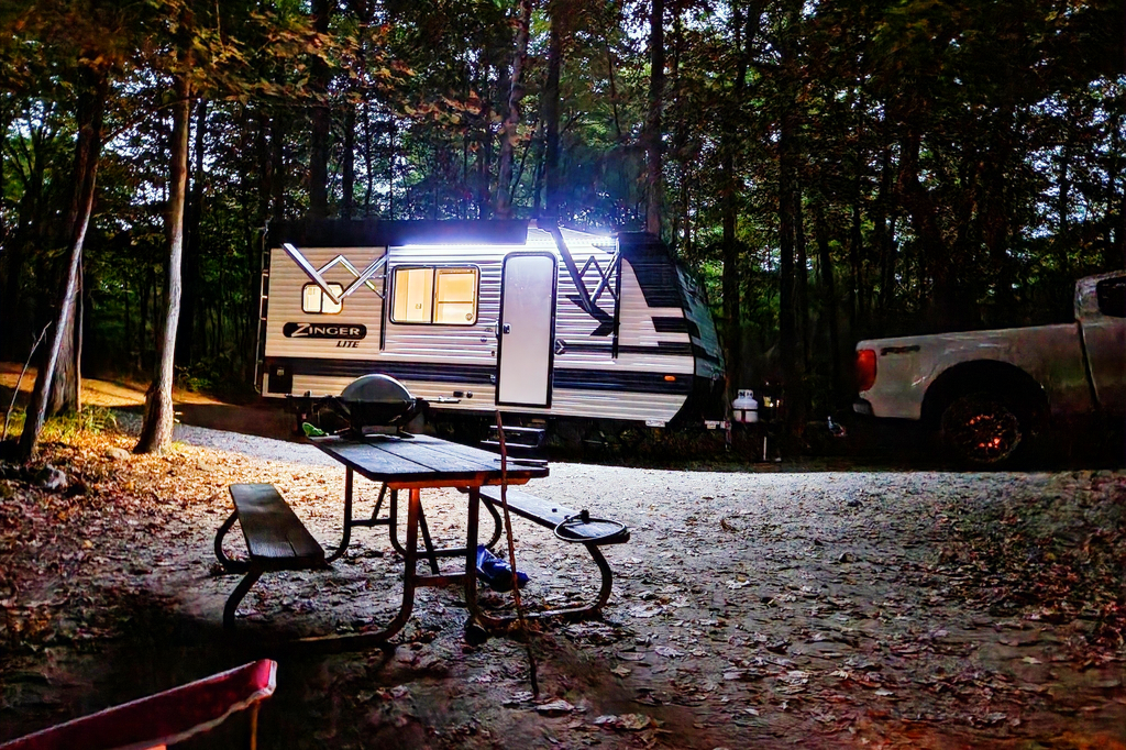 Ziggy the Zinger Lite 18RK Travel Trailer
