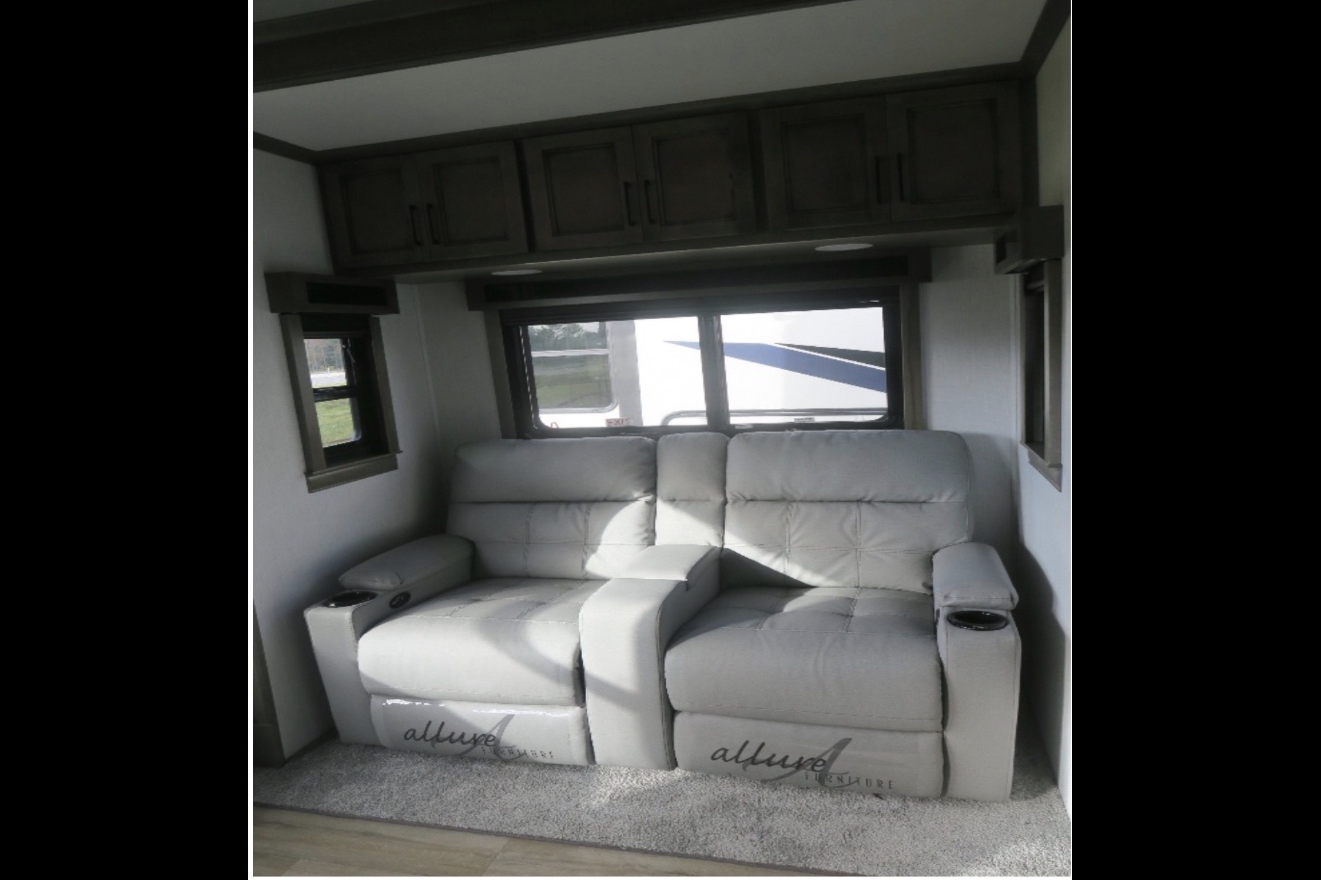 George's Forest River 442mc Fifth Wheel
