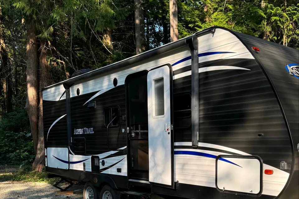 Dutchmen Aspen Travel Trailer