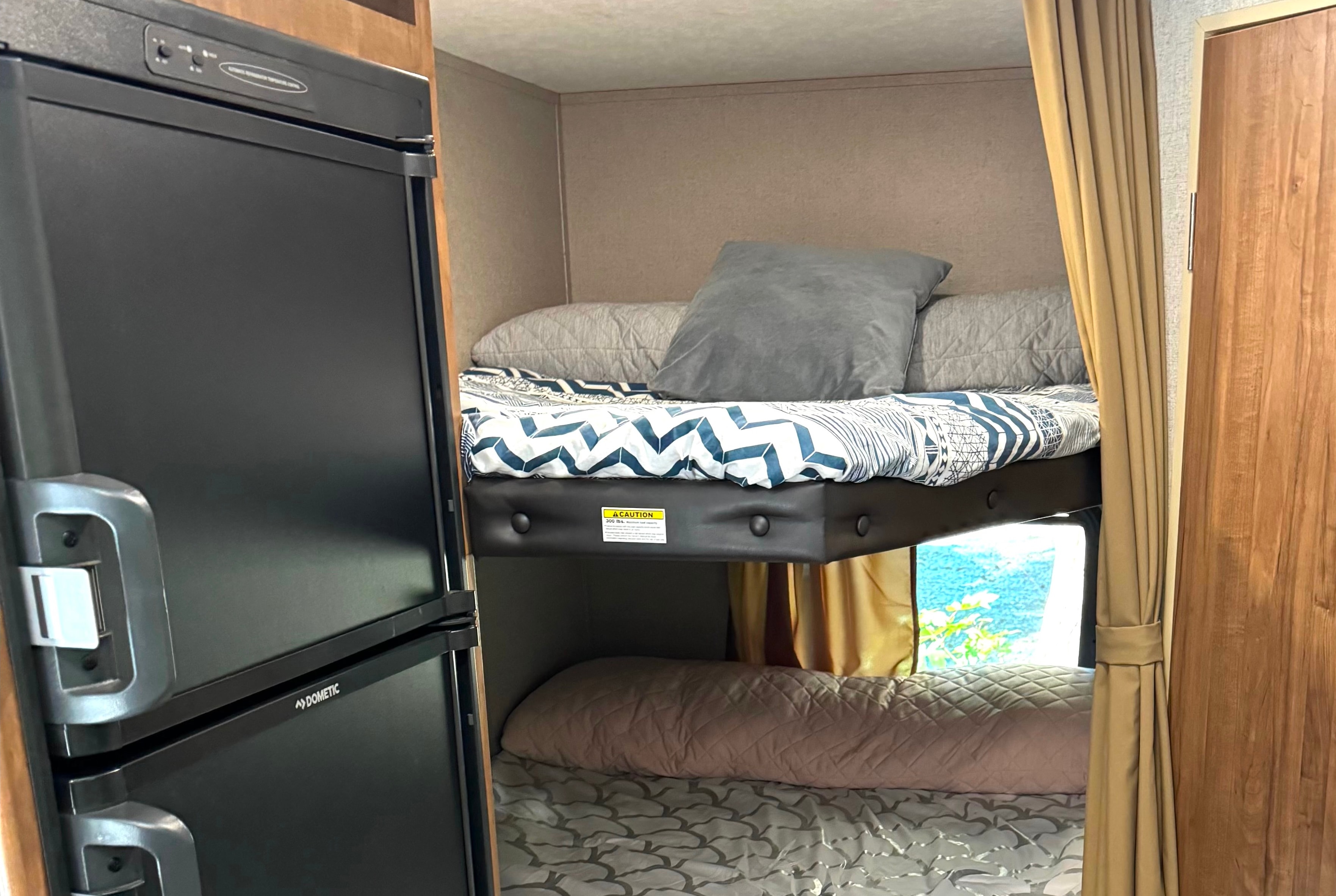Dutchmen Aspen Travel Trailer