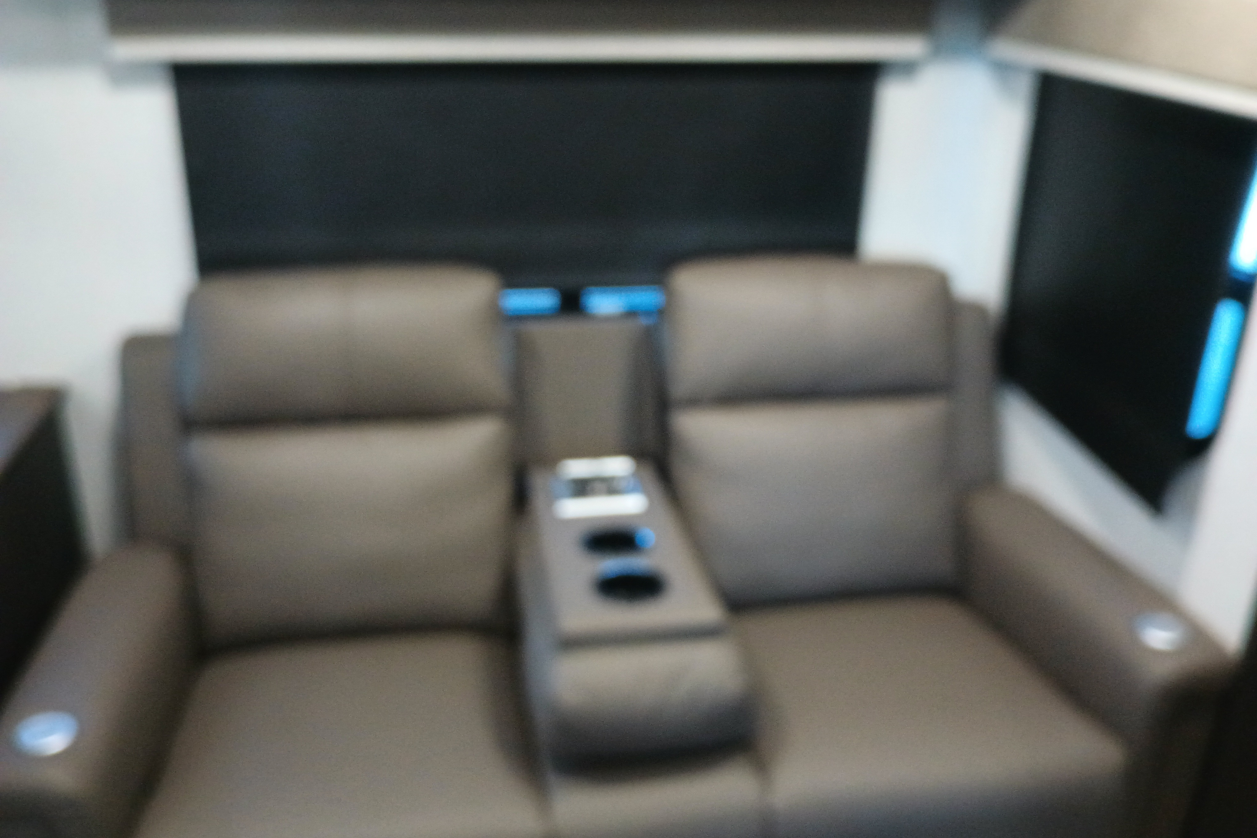 Tate and Allison's Venture SportsTrek Touring Edition Travel Trailer