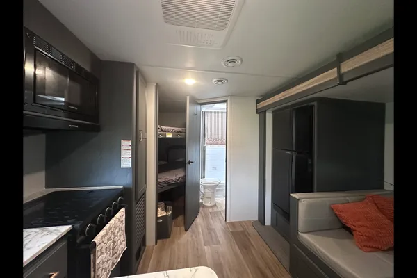 Happy Glamping w/ Campfire Reverie