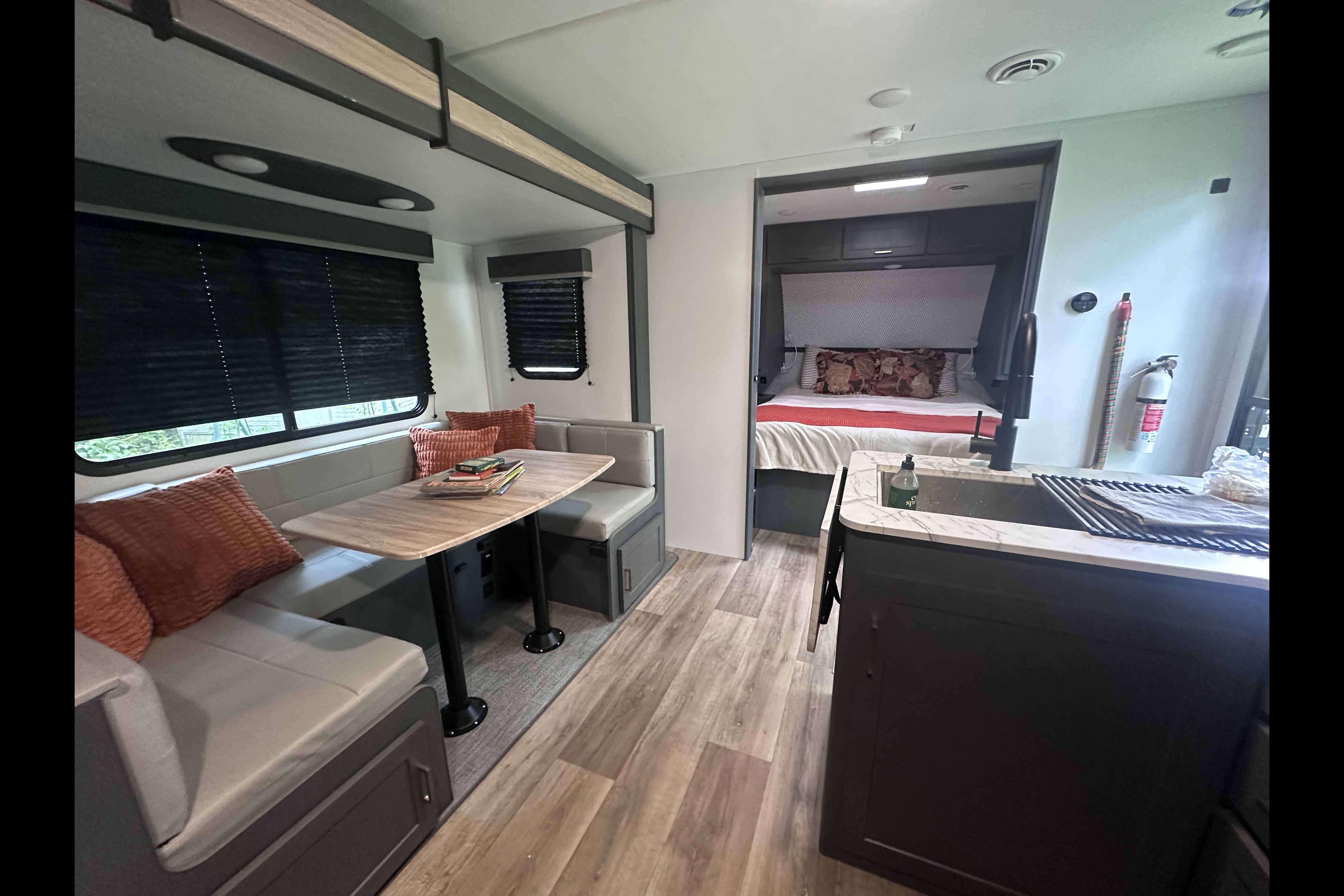 Happy Glamping w/ Campfire Reverie