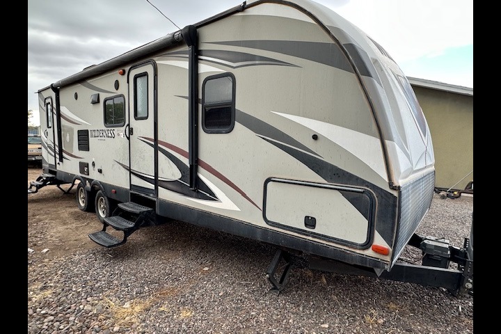 Pet Friendly 2016 Wilderness by Heartland bumper pull camper