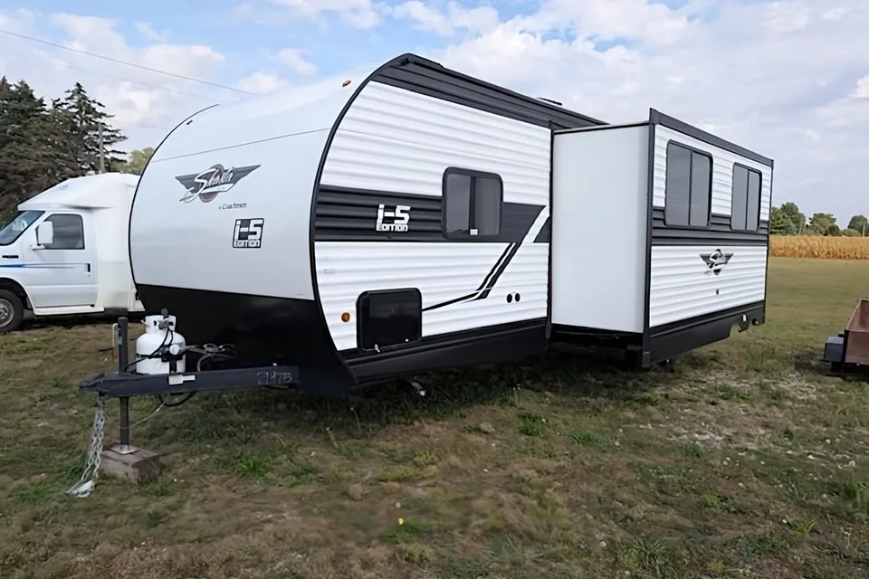 2024 Coachmen i-5 Edition; Sleeps 8